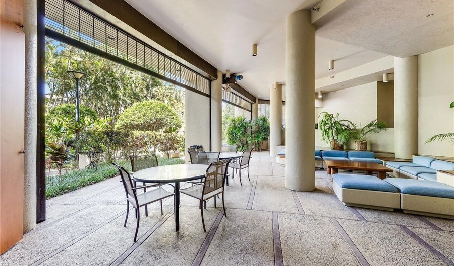 60 N Beretania St 3504, Honolulu, HI 96817 - 2 Beds, 1 Bath
