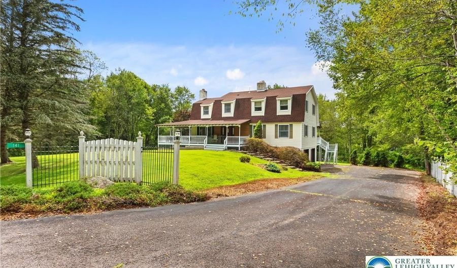 141 Embill Dr, Tobyhanna, PA 18610 - 4 Beds, 3 Bath