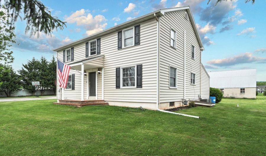 6927 YORK Rd, Abbottstown, PA 17301 - 0 Beds, 0 Bath