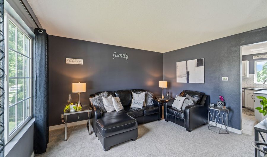 2914 SW Glenbrooke Blvd, Ankeny, IA 50023 - 4 Beds, 3 Bath