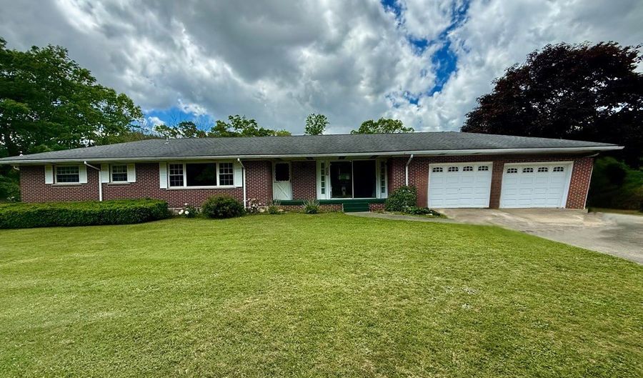 1204 SULLIVAN Rd, Beaver, WV 25813 - 3 Beds, 2 Bath