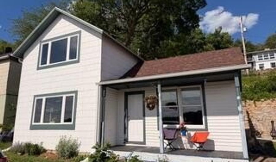 603 S Main St, Alma, WI 54610 - 2 Beds, 2 Bath