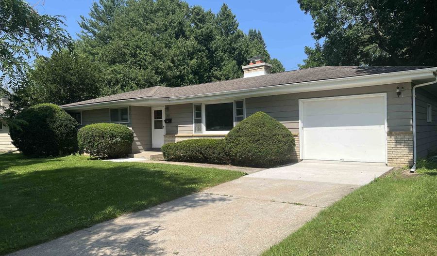 313 S Segoe Rd, Madison, WI 53705 - 3 Beds, 3 Bath