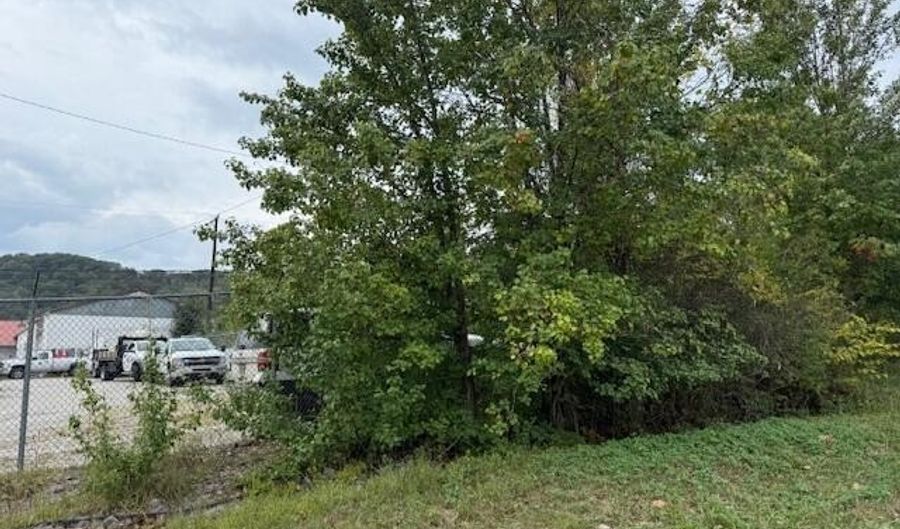 KY-52, Beattyville, KY 41311 - 0 Beds, 0 Bath