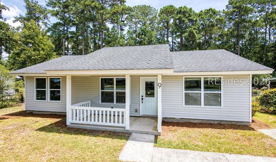 9 Burlington Cir, Beaufort, SC 29906 - 3 Beds, 2 Bath