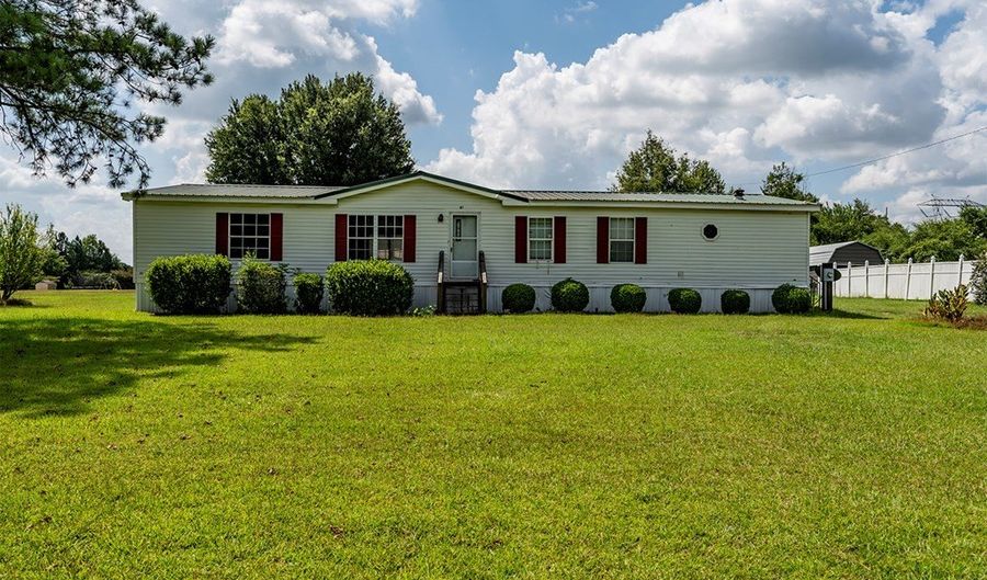 107 Oakridge Dr, Americus, GA 31709 - 3 Beds, 2 Bath