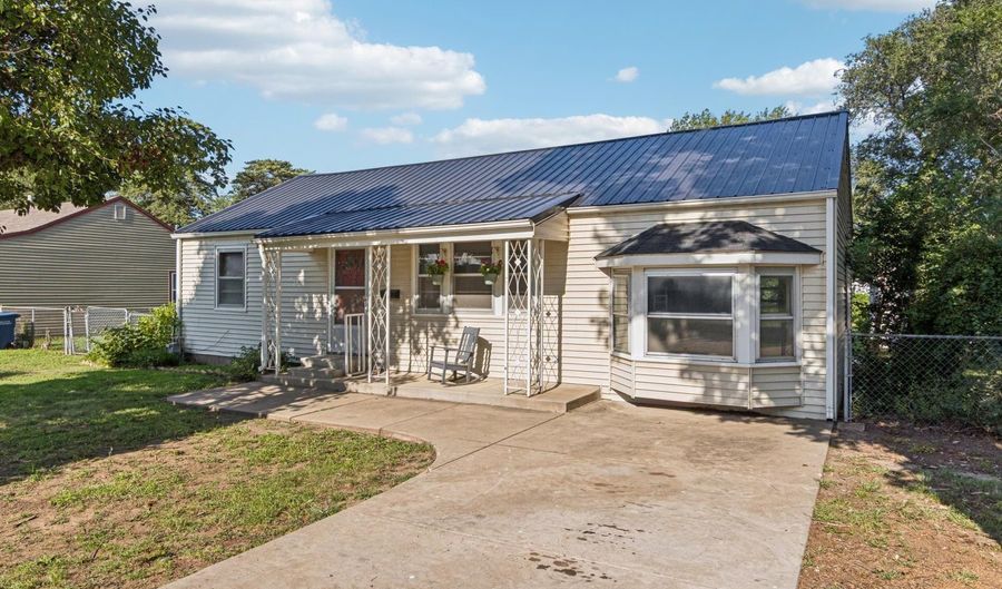 1719 N Moyle, Augusta, KS 67010 - 3 Beds, 1 Bath