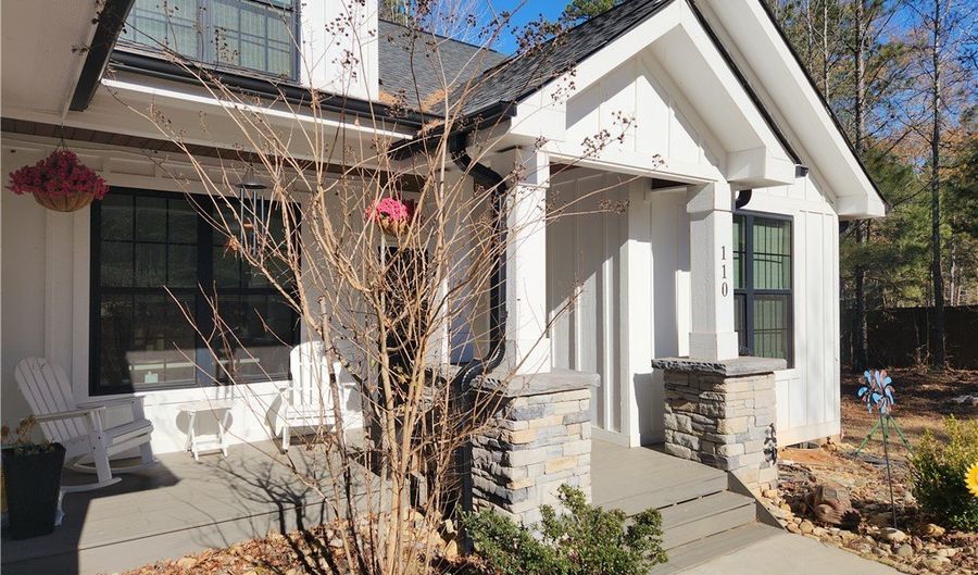 110 Crepe Myrtle Ln, Anderson, SC 29625 - 5 Beds, 4 Bath