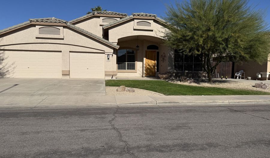 2150 E ELGIN St, Chandler, AZ 85225 - 4 Beds, 2 Bath