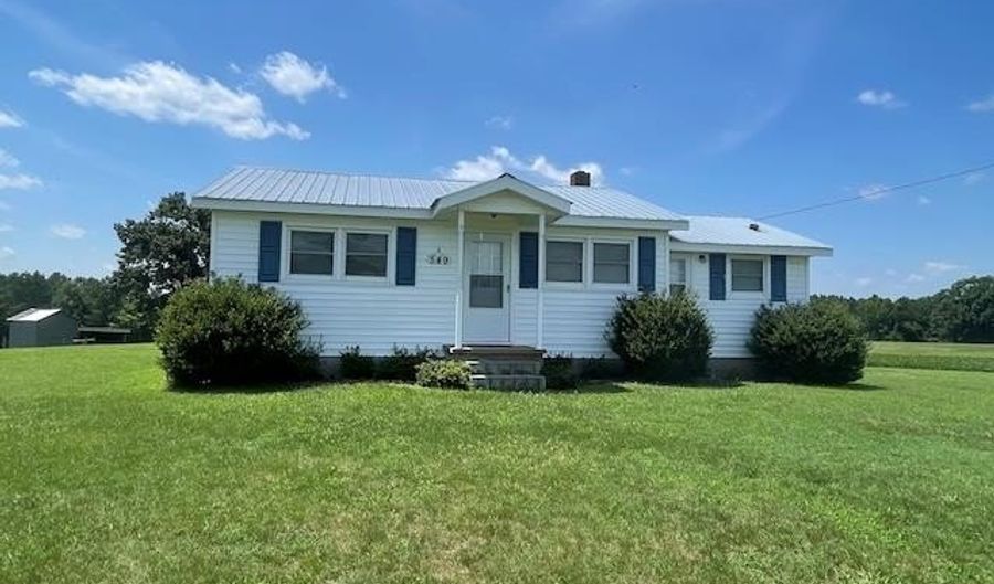 549 Wooden Bridge Rd, Baskerville, VA 23915 - 3 Beds, 1 Bath