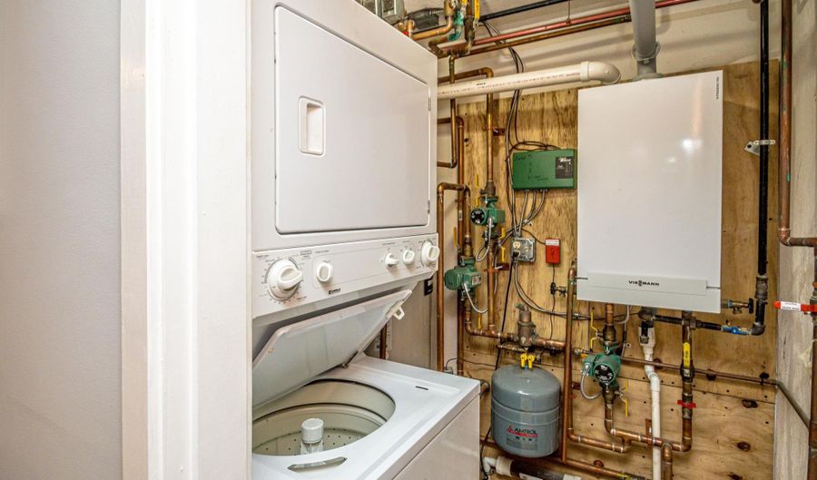 9 Top Notch Rd, Bartlett, NH 03812 - 3 Beds, 3 Bath