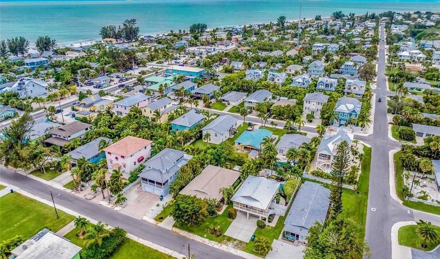 216 PALMETTO Ave, Anna Maria, FL 34216 - 2 Beds, 1 Bath