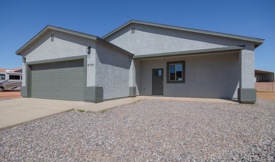 8720 W SWANSEA Dr, Arizona City, AZ 85123 - 3 Beds, 2 Bath