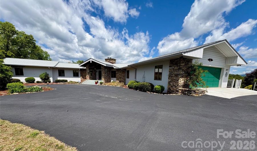 377 Upper Grassy Branch Rd, Asheville, NC 28805 - 2 Beds, 4 Bath