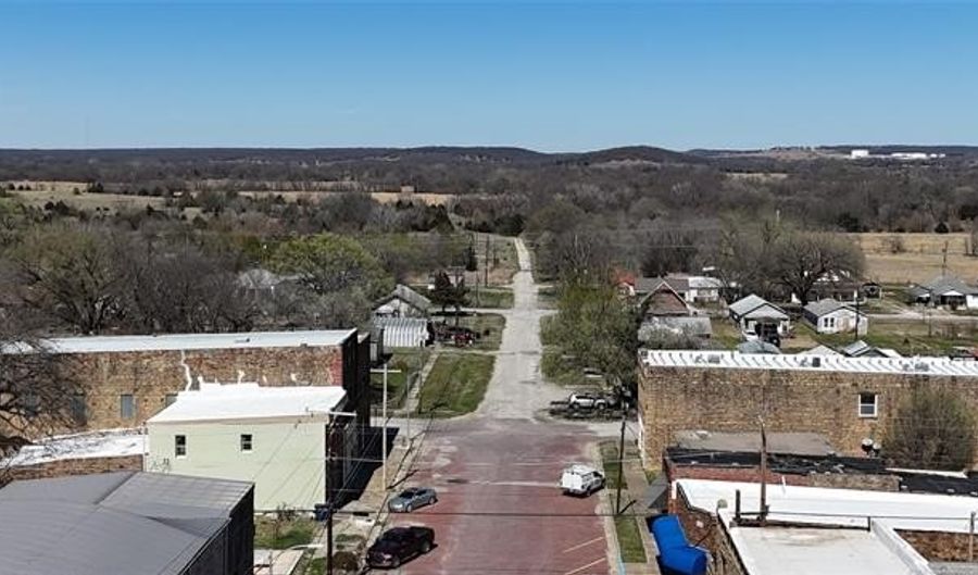 419 W Main St, Barnsdall, OK 74002 - 0 Beds, 0 Bath