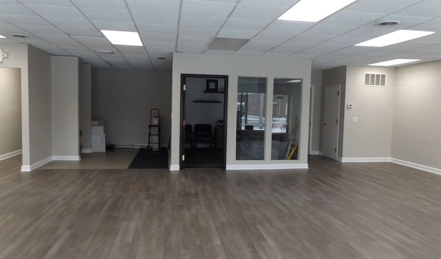 1013 S ARLINGTON HEIGHTS Rd S, Arlington Heights, IL 60005 - 0 Beds, 0 Bath