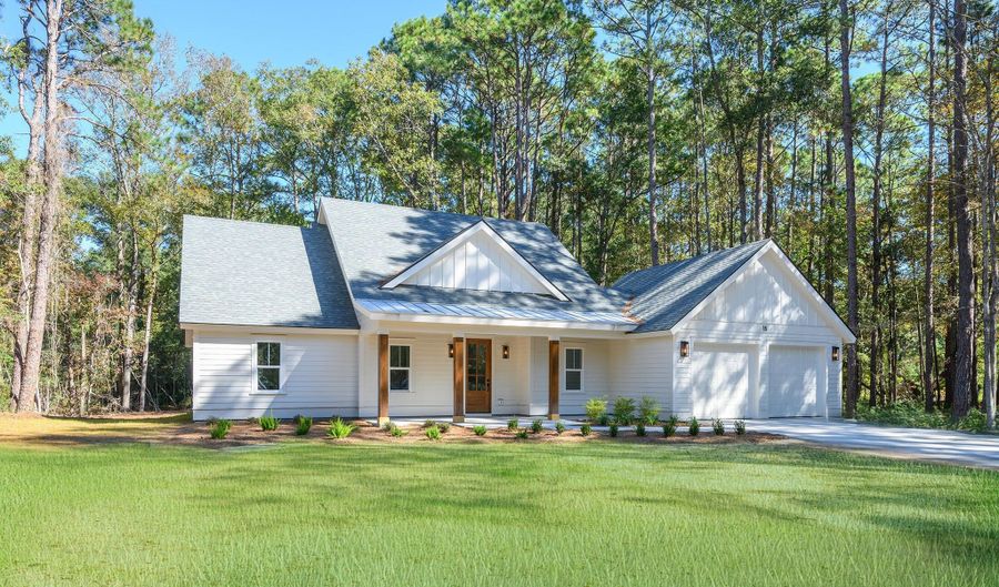 15 Woods Ln, Beaufort, SC 29907 - 3 Beds, 3 Bath