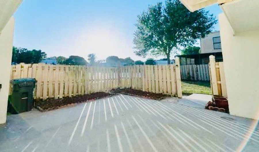 1602 Shaker Cir, Wellington, FL 33414 - 3 Beds, 3 Bath