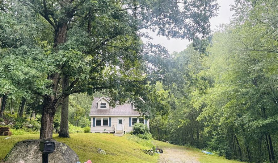 41 Little River Ln, Canterbury, CT 06331 - 3 Beds, 2 Bath