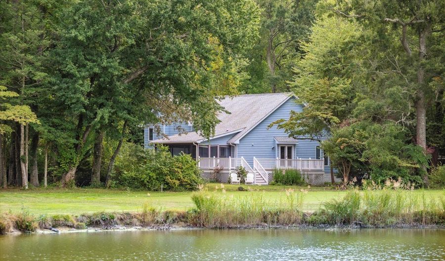 11410 GASKIN Dr, Berlin, MD 21811 - 3 Beds, 3 Bath