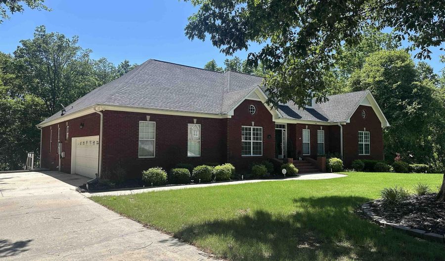1969 Autumn Creek Dr, Arab, AL 35016 - 4 Beds, 4 Bath