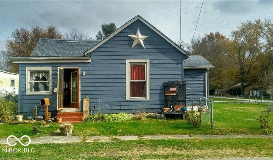 265 S Miller Ave, Albany, IN 47320 - 3 Beds, 1 Bath