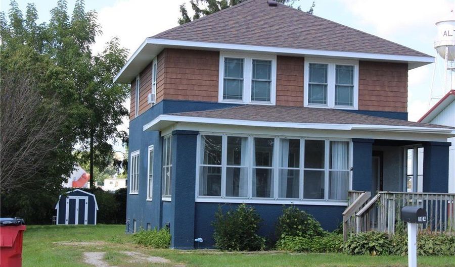104 S Main St, Altura, MN 55910 - 3 Beds, 1 Bath