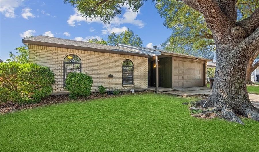 556 Hawthorne Dr, Allen, TX 75002 - 3 Beds, 2 Bath