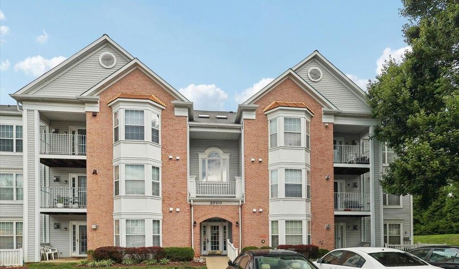2000 PHILLIPS Ter 9, Annapolis, MD 21401 - 2 Beds, 2 Bath