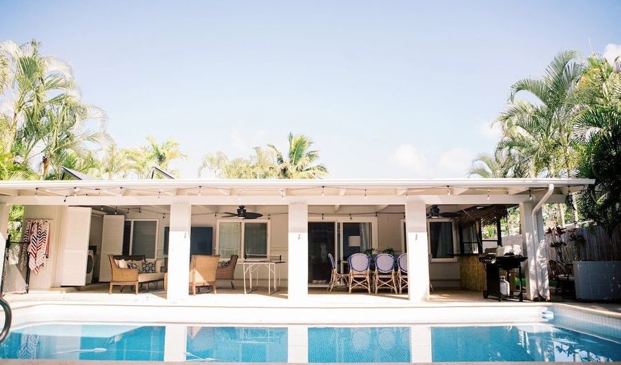 952 Holoholo St, Kailua, HI 96734 - 6 Beds, 4 Bath