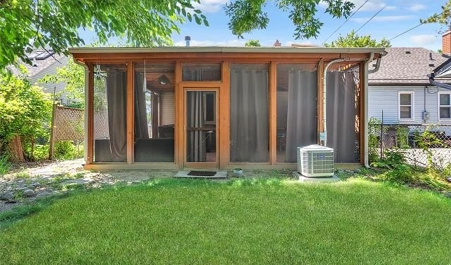 16106 Beatrice Ave, Allen Park, MI 48101 - 3 Beds, 1 Bath