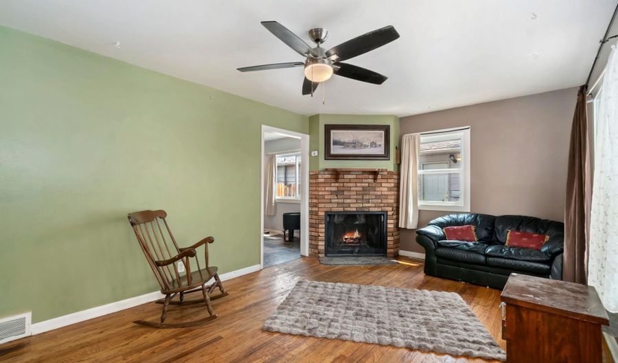 129 KAY Ave, Cheyenne, WY 82007 - 3 Beds, 1 Bath