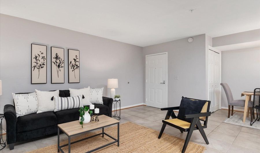 936 BAY RIDGE Ave 106, Annapolis, MD 21403 - 2 Beds, 2 Bath