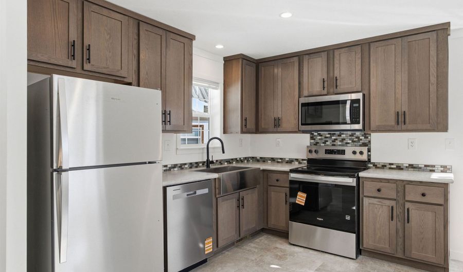 71 Carla Ct, Campton, NH 03223 - 2 Beds, 2 Bath
