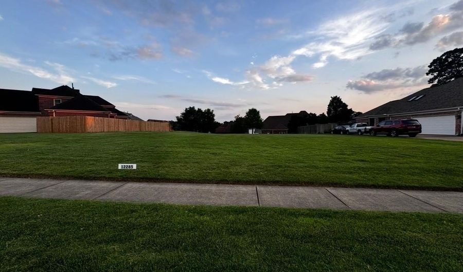 12285 E RICHMARK Way, Arlington, TN 38002 - 4 Beds, 4 Bath