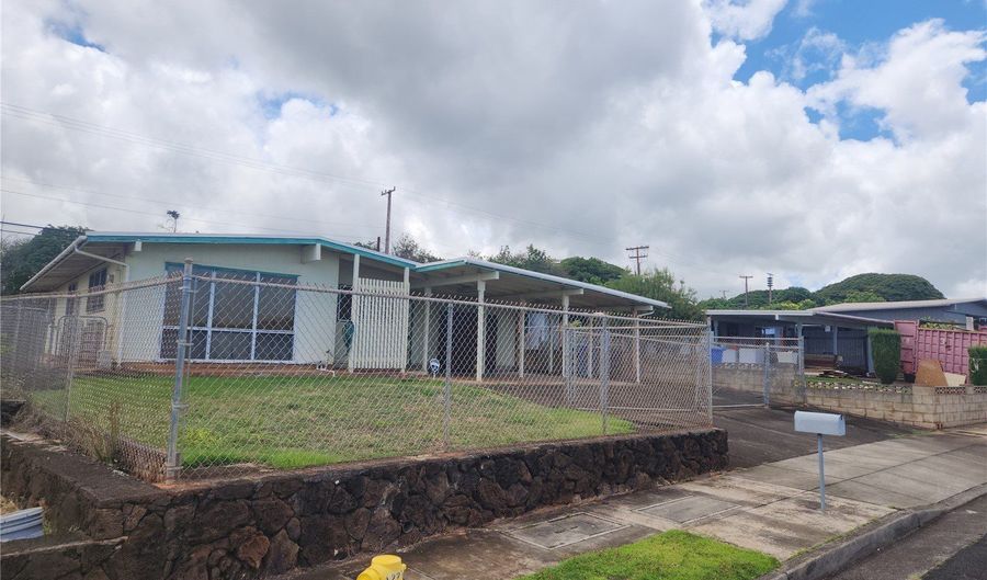 1984 Hoohai St, Pearl City, HI 96782 - 3 Beds, 3 Bath