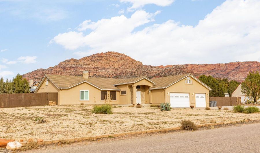 1333 E BIG PINION Ln, Apple Valley, UT 84737 - 4 Beds, 3 Bath