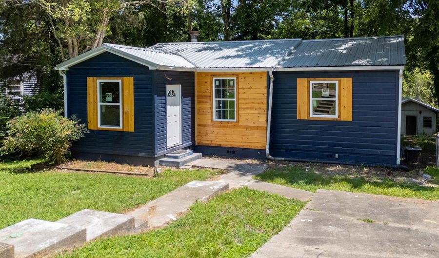 428 PINE Ln, Anniston, AL 36206 - 3 Beds, 2 Bath