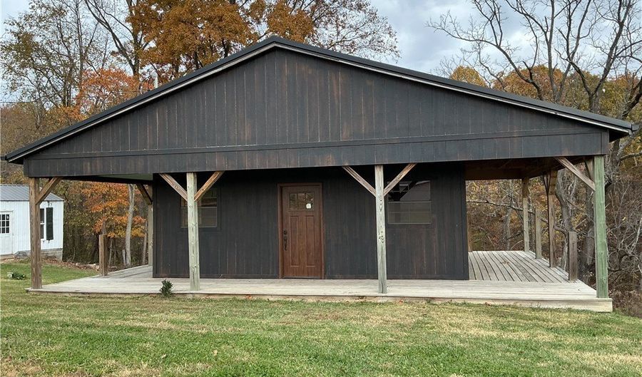 10550 Symmes Creek Rd, Adamsville, OH 43802 - 1 Beds, 1 Bath