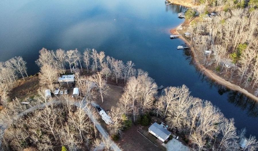 30 MOBLEYS Blf, Abbeville, SC 29620 - 3 Beds, 2 Bath