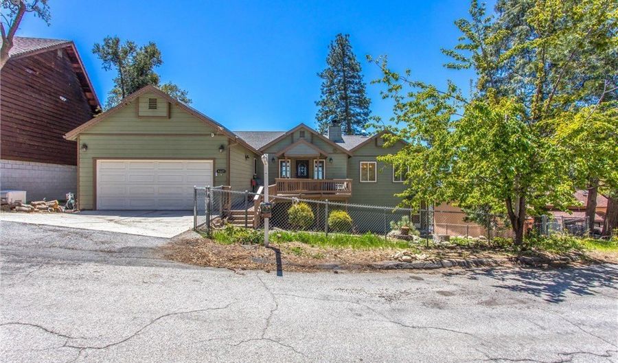 6377 Sugar Pines Cir, Angelus Oaks, CA 92305 - 3 Beds, 3 Bath