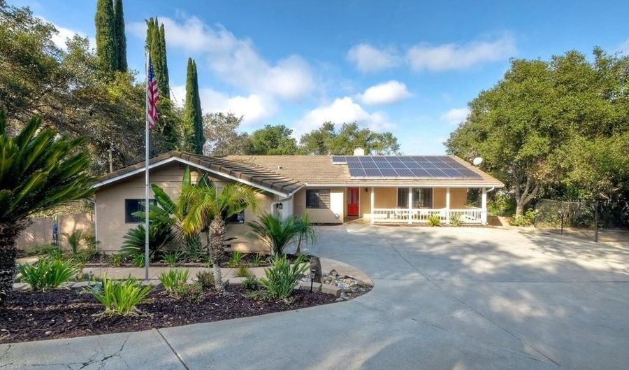 3915 Palomar Dr, Fallbrook, CA 92028 - 3 Beds, 2 Bath