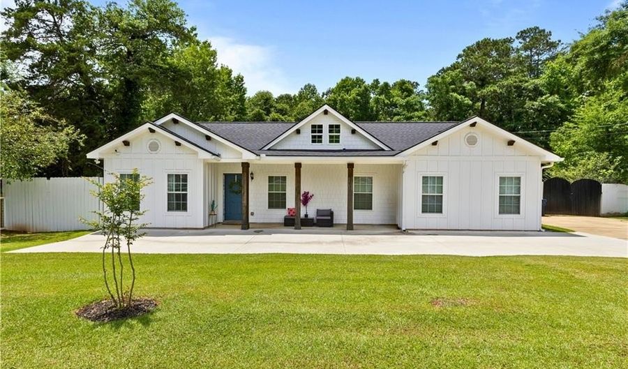 625 HOWARD St, Auburn, AL 36832 - 3 Beds, 2 Bath