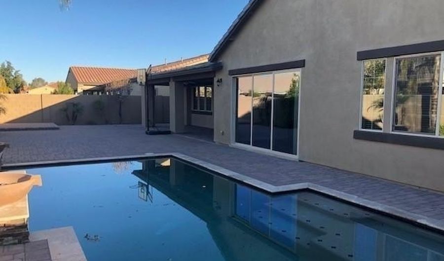 1520 E Sagittarius Pl, Chandler, AZ 85249 - 3 Beds, 4 Bath