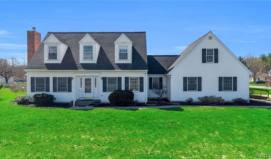 11881 Broadway St, Alden, NY 14004 - 3 Beds, 3 Bath