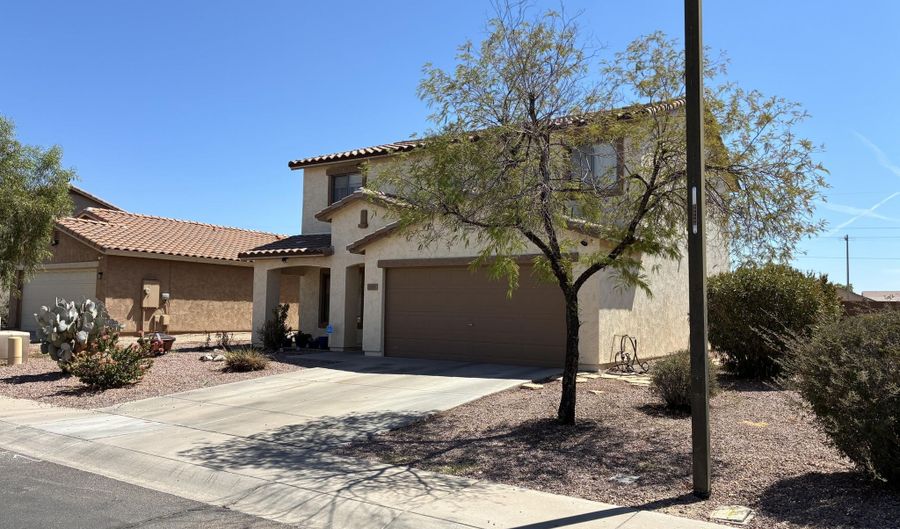 7287 S SUNRISE Way, Buckeye, AZ 85326 - 4 Beds, 3 Bath