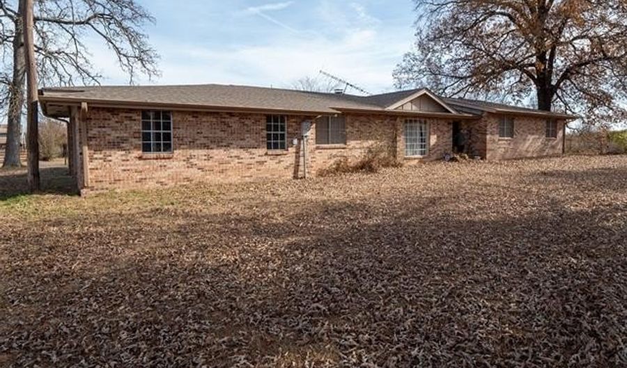 13221 E Highway 3 Hwy, Atoka, OK 74525 - 3 Beds, 3 Bath