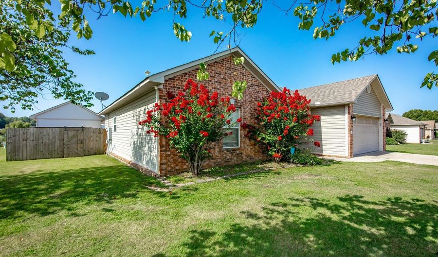 19 Seminole Cir, Austin, AR 72007 - 3 Beds, 2 Bath