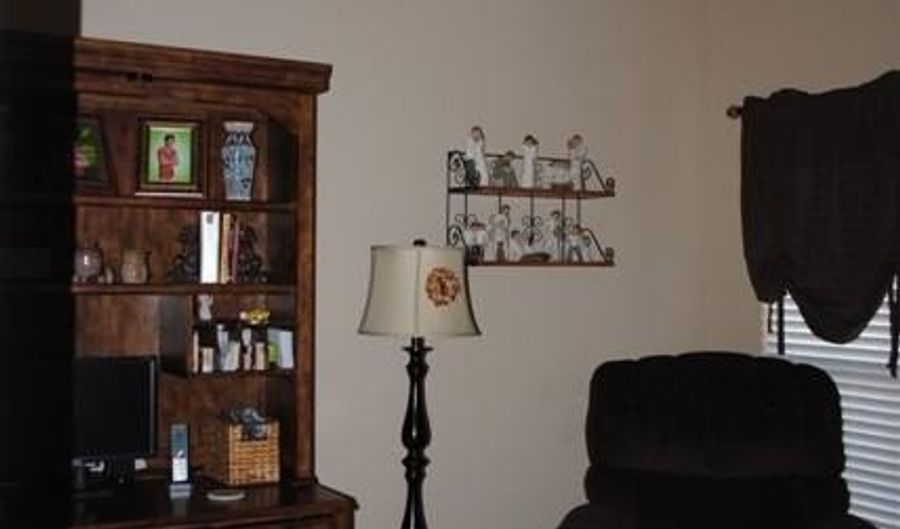 818 Running Water Trl, Abilene, TX 79602 - 4 Beds, 2 Bath