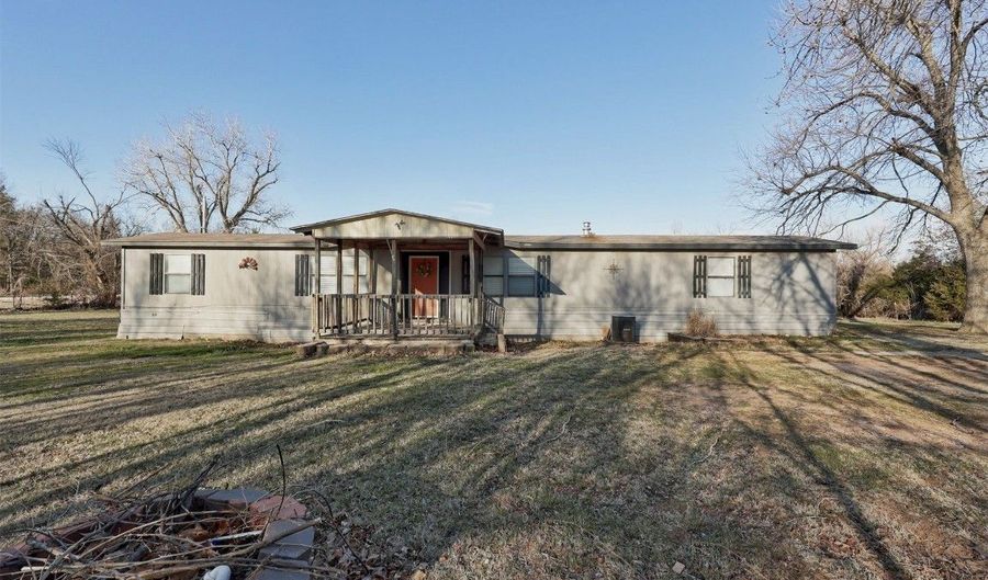 933 S Indian Meridian Rd, Choctaw, OK 73020 - 4 Beds, 2 Bath